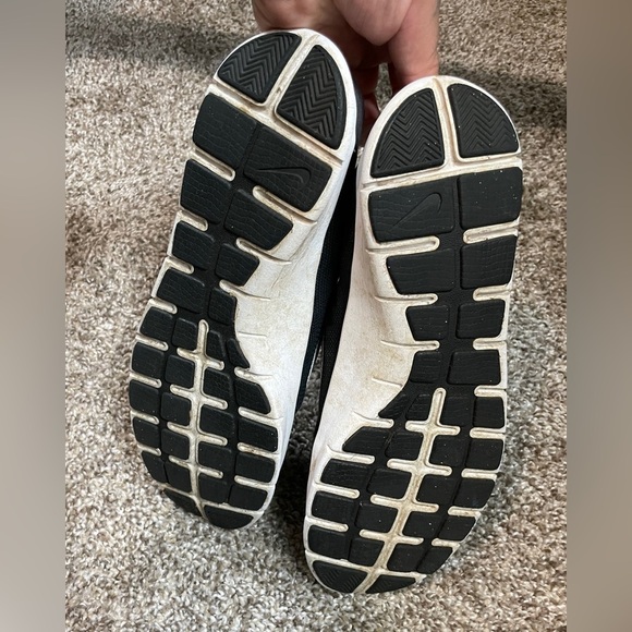 Nike | Women’s Orive Lite Slip-On Sneakers | Black/Anthracite/White - Picture 9 of 9